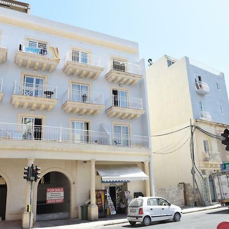Hortensia 2 Bedroom Apartment St. Paul's Bay Buitenkant foto
